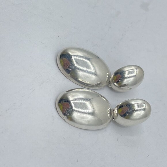 Elegant Silver Earrings - Picture 8 of 8